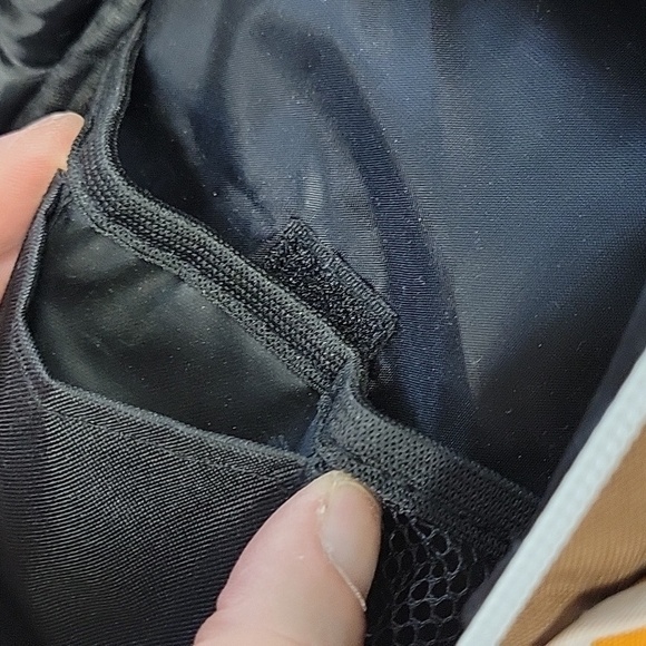 Phonak Hearing Aid Colorblock Crossbody Adjustable Bag 8.5" x 6.5" x 3" - Picture 9 of 13